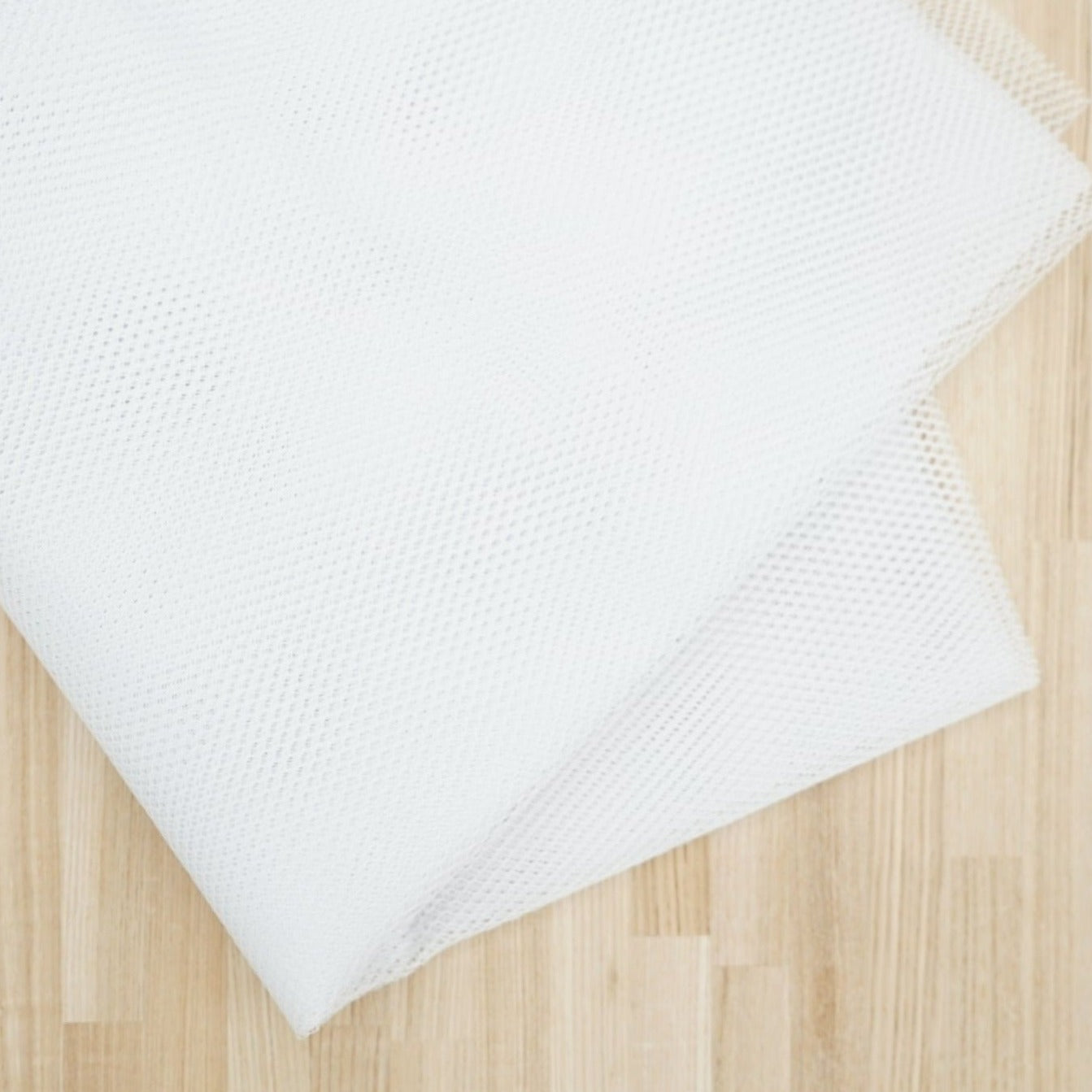 バッキングメッシュ 150×180cm